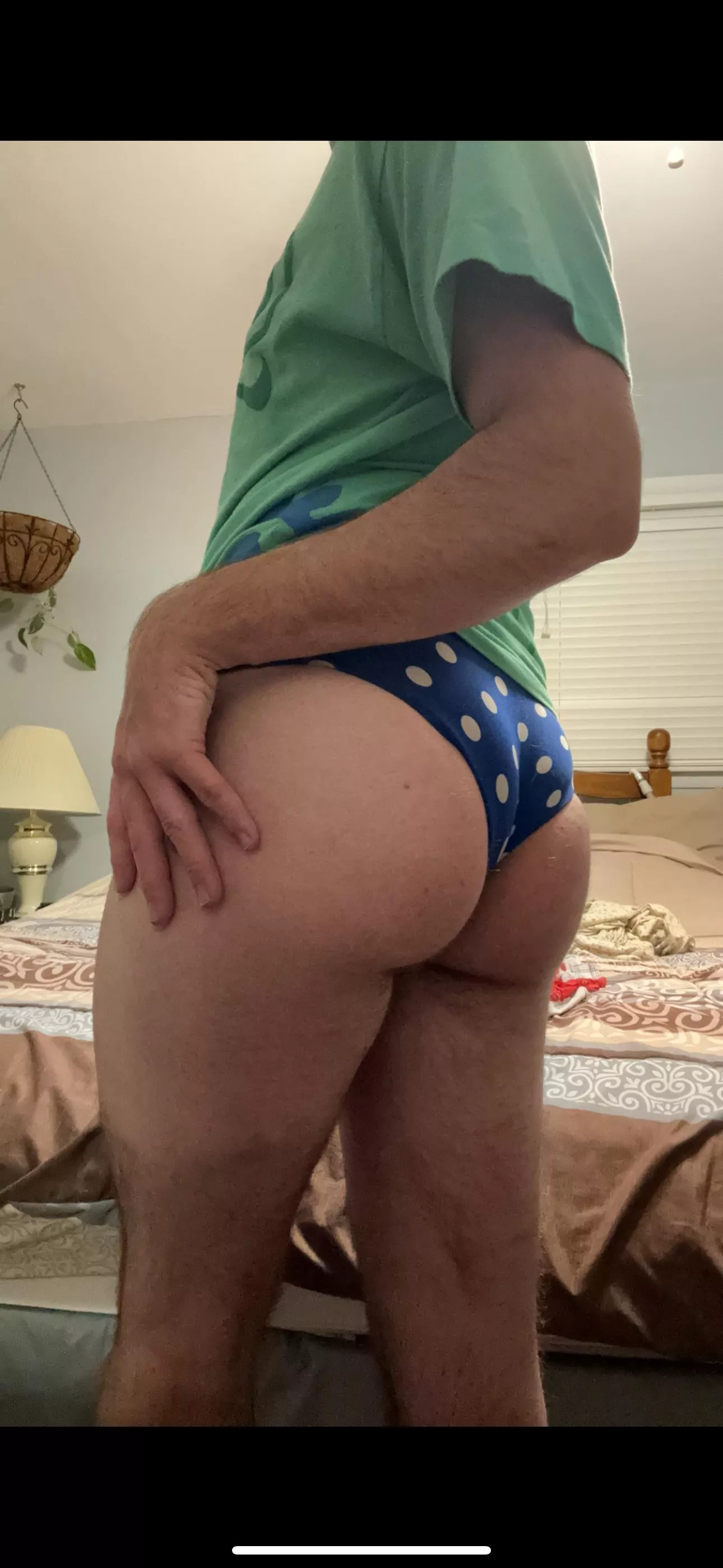 (18) Who wants a piece?:) Pm!