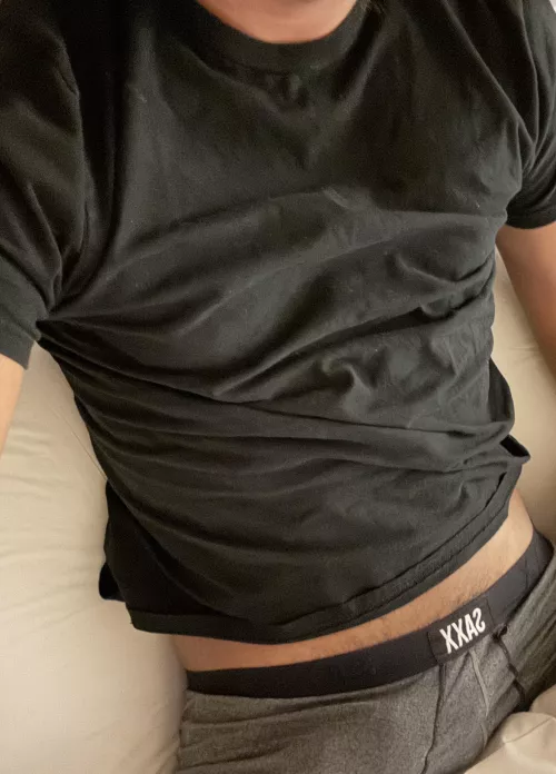 22 verbal college bro hot dudes hmu @mjmarti2167