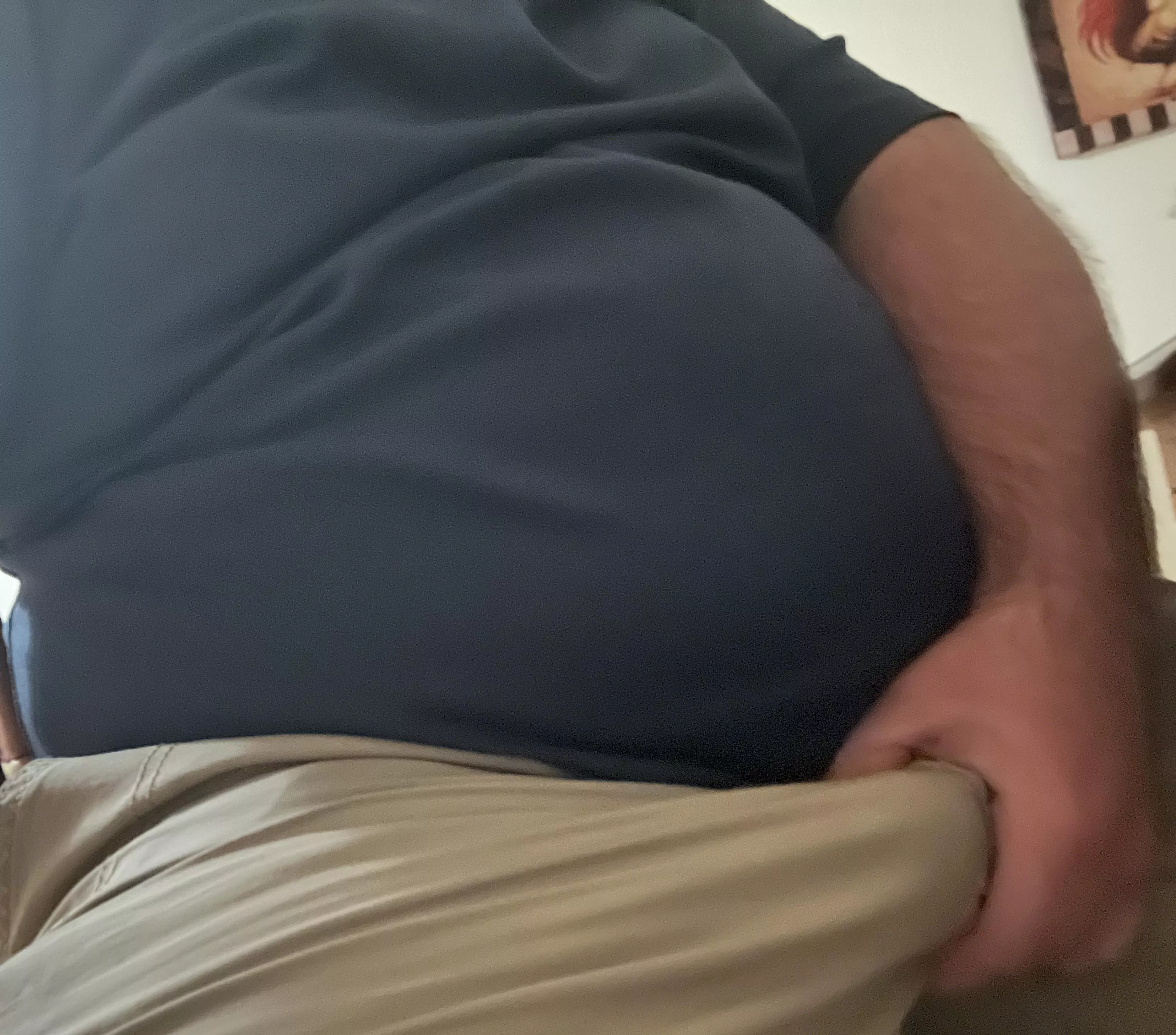 32 [M4F] Someone will have to benefit from how turned on the ladies have me this evening… Wonder how they might benefit? 