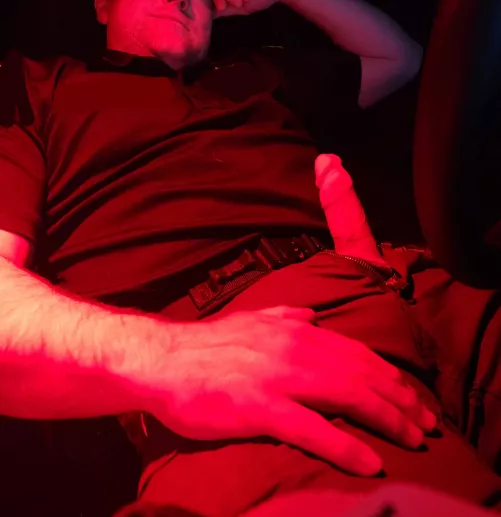 (35) Almost quittin time, wish I was home with my baby girl