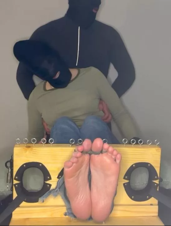 Anyone else panic like I do when the tickler goes behind you?