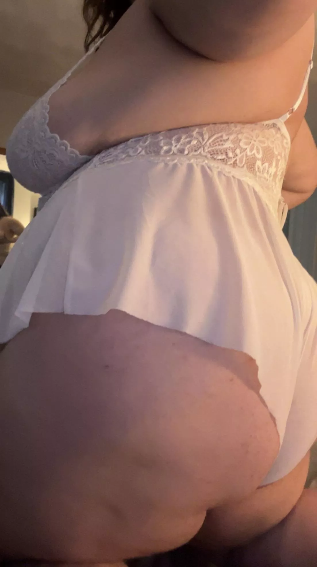 BBW, PAWG, Fat, Chubby, Overweight. idk idc I just like my body the way it is 🥰