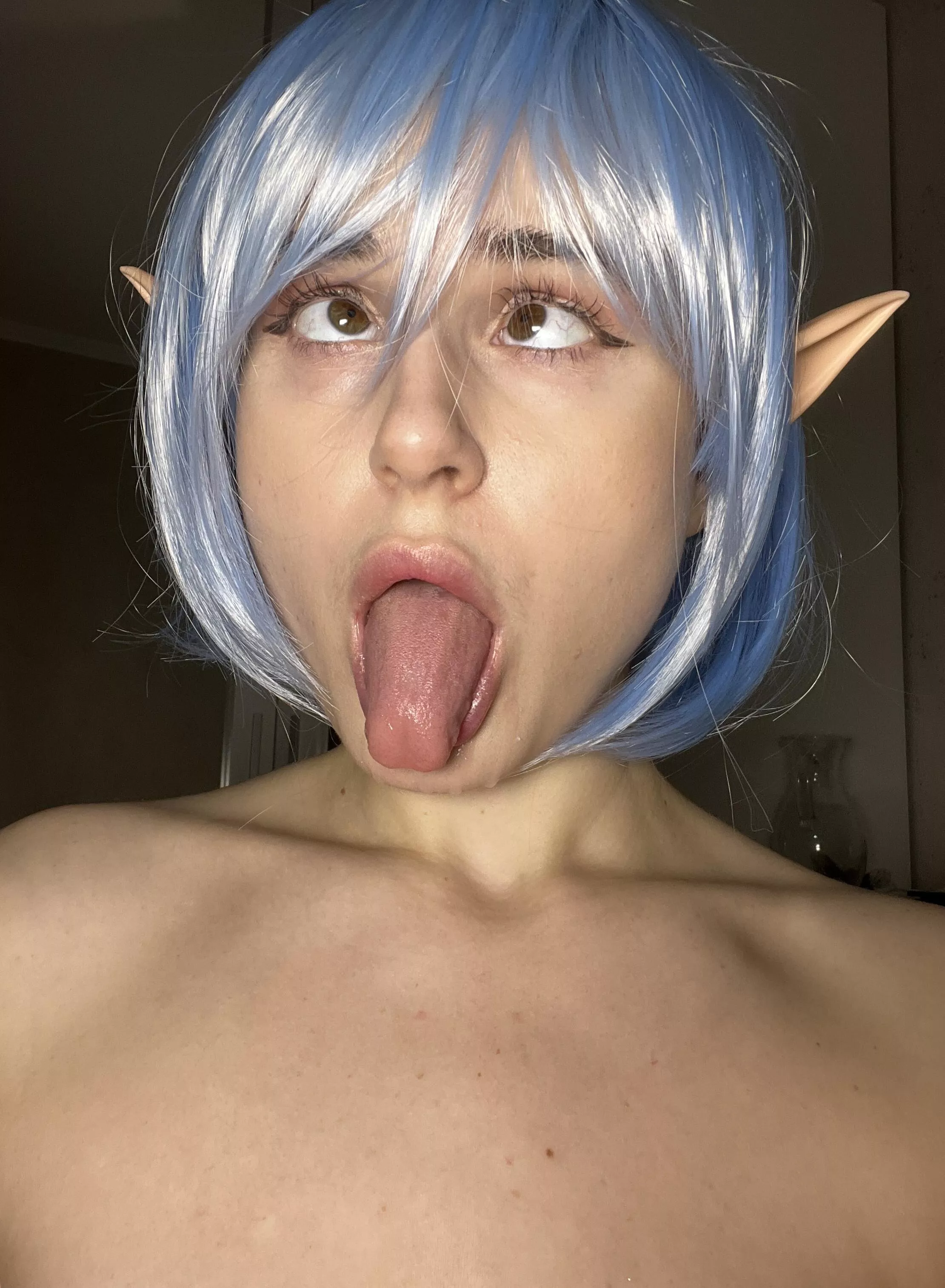 BF Cums in My Mouth While Im Brushing My Teeth