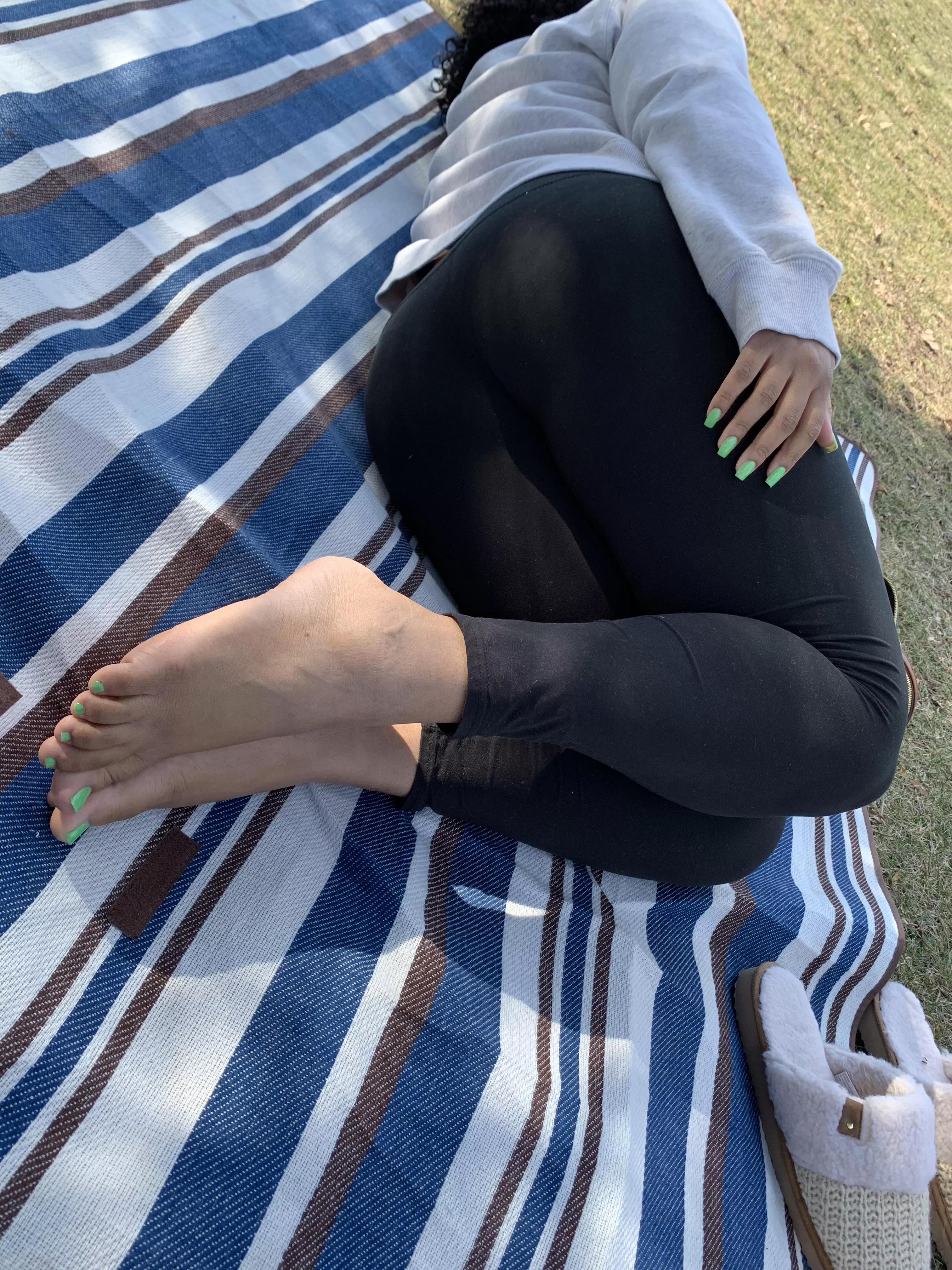 Big Booty Shaped Like A Peach. 