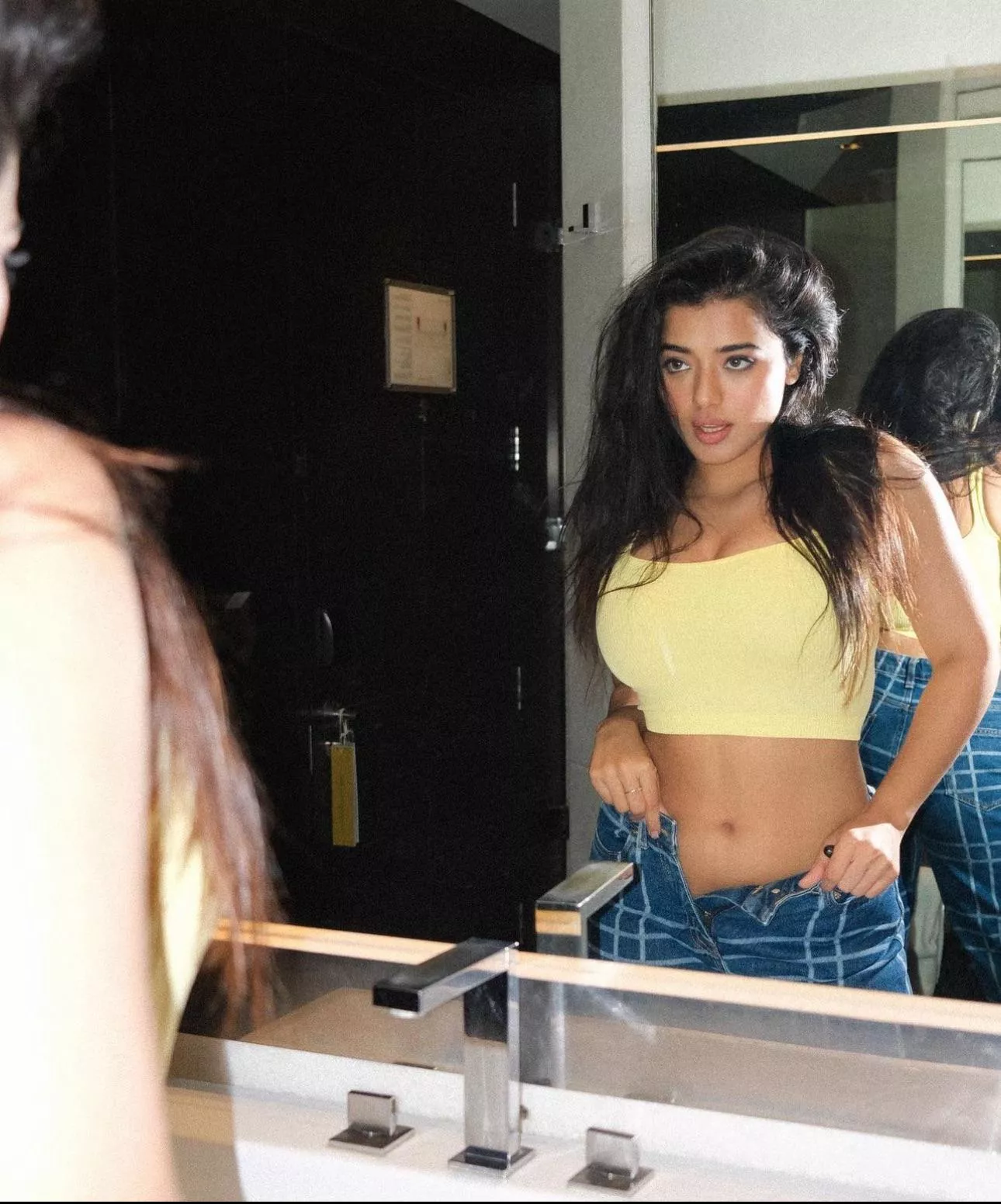 Can’t stop looking at me ?