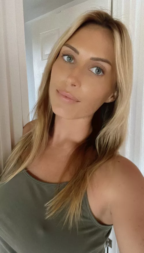 Classy on the outside, naughty af on the inside 😈