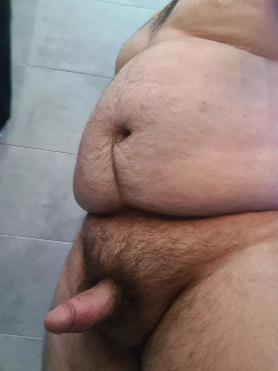 Come give me a hand after a hard day at work 😏 DMs open