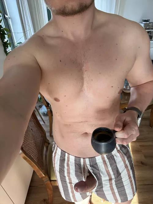 Daddy likes to have a BJ whilst enjoying his coffee (33)