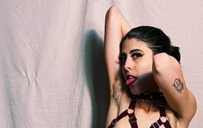 delicious hypnotizing pheromones spreading off my armpit into your blessed senses