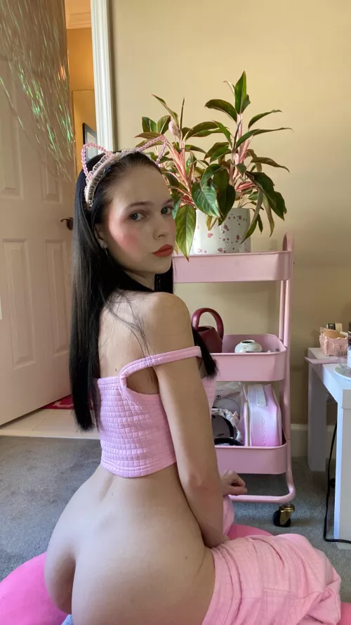 do u think i’m a good kitty? 