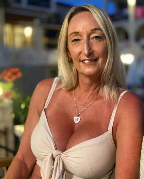 Does my tooth make me ugly?