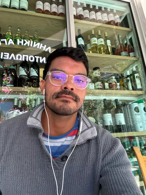 Happy Friday to all the subs only!π