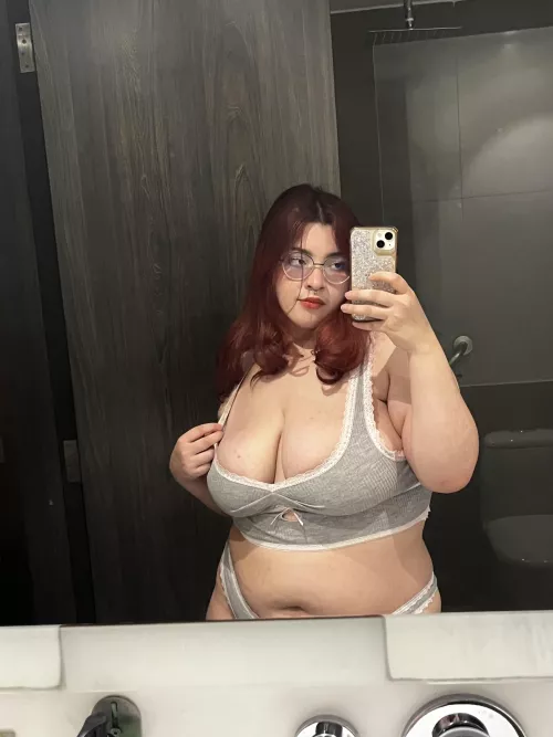 ⋆˙⟡♡here’s your [sub]missive chubby gf ~ available for [sext] & [cam], [pic] & [vid] custom or premades, let’s make a deep connection with ˗ˋˏ[GFE]ˎˊ~ check profile for menu! ♡⟡⋆˙