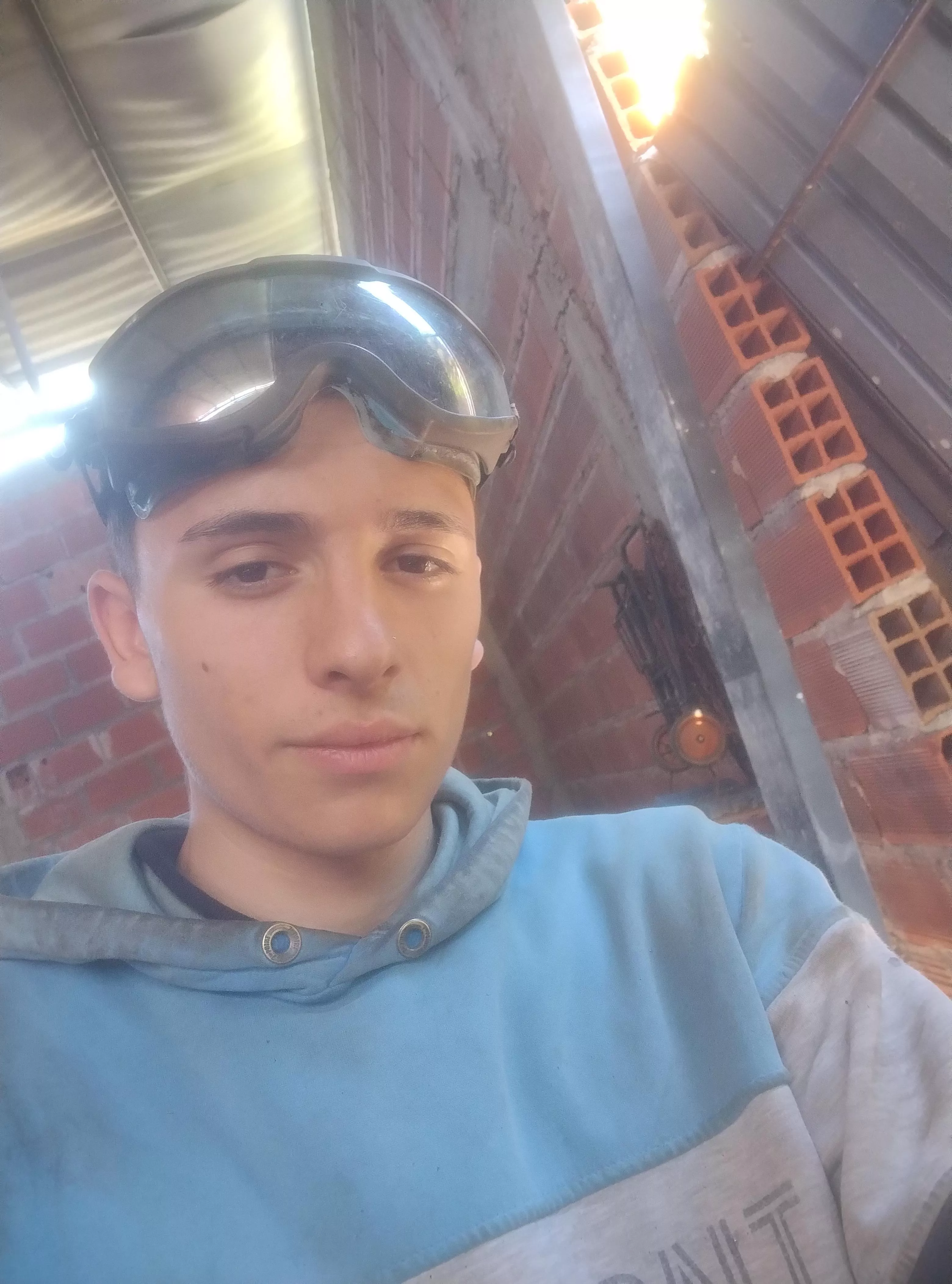 I had a long and exhausting work day, but thanks to discipline and perseverance it can be finished in the best way 👌🏻