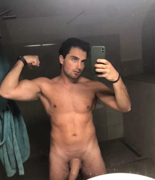 I want someone to choke until faint and then fuck him with no regard of him (predator) 