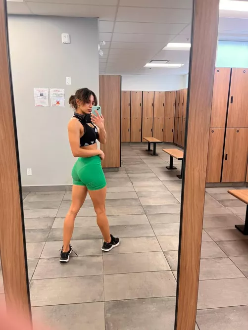 It feels so good to get stronger than the gym😊 (F)