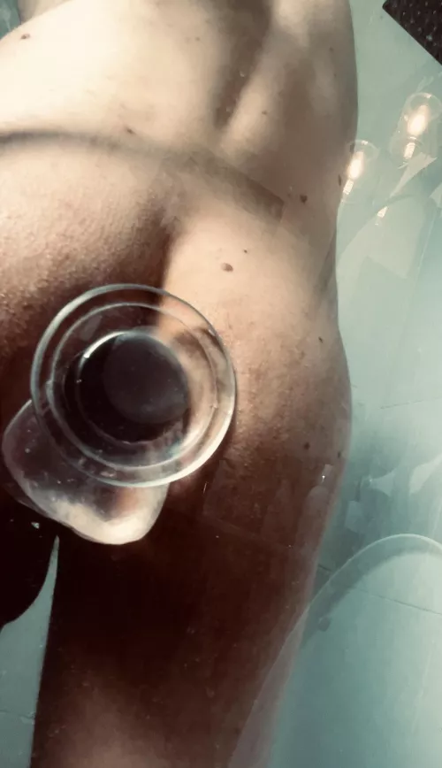 It's 2am and all I can think about is getting stretched out.