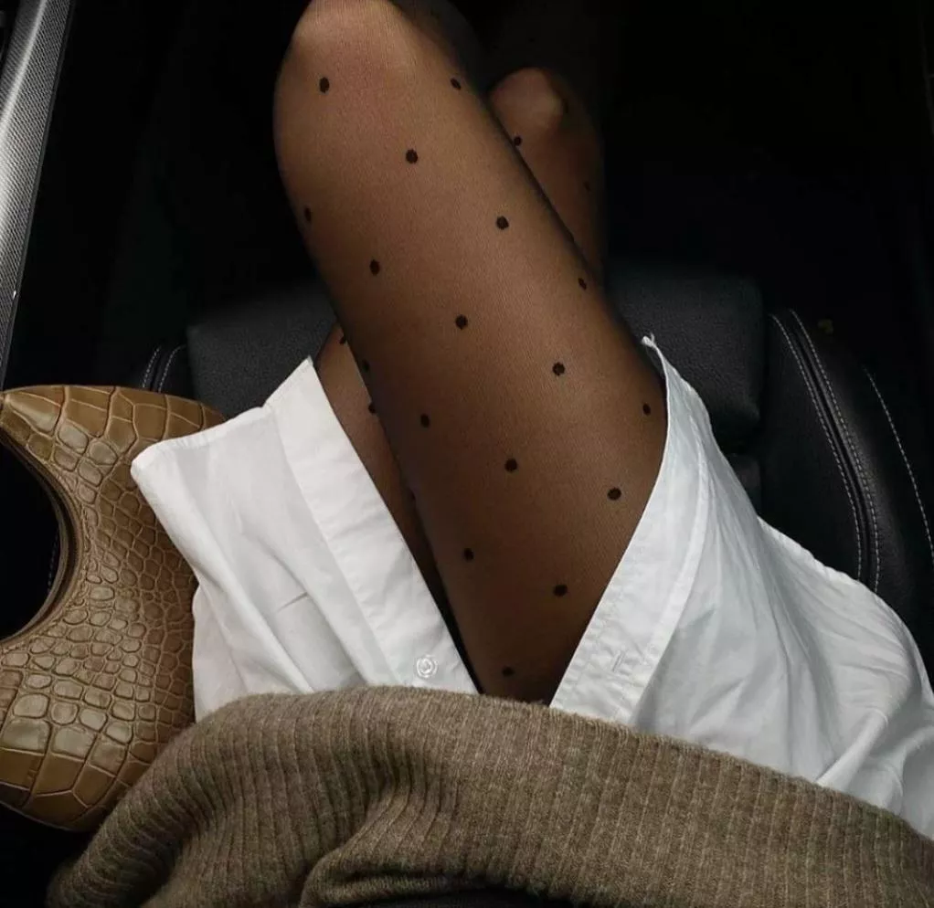 Little tease in the car