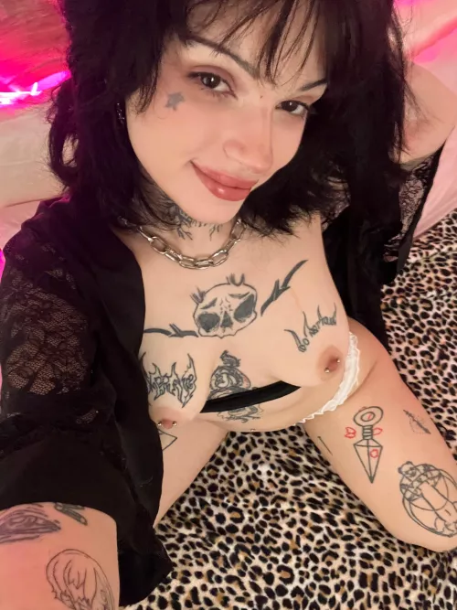 make me your 19 year old cum slut papi