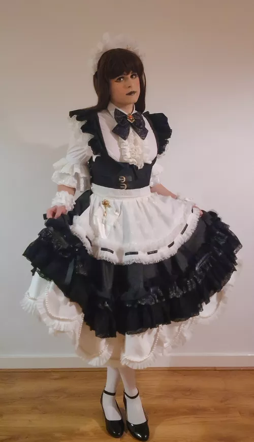 Makeup and Maid Dress! How did I do?