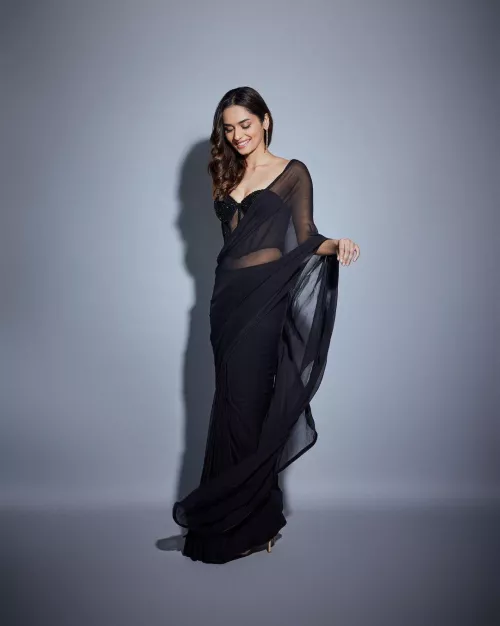 Manushi Chhillar