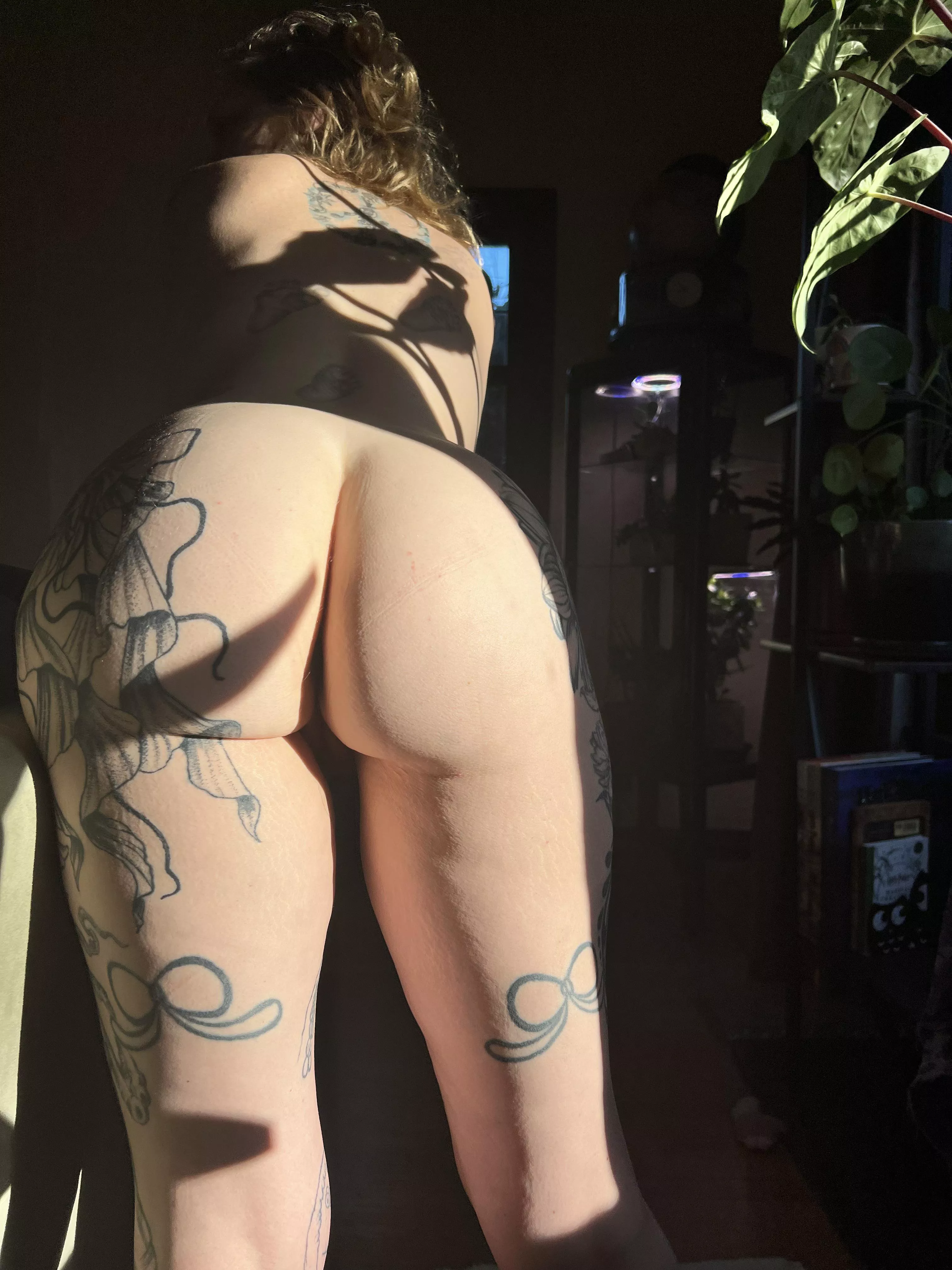 Morning ass and coffee 