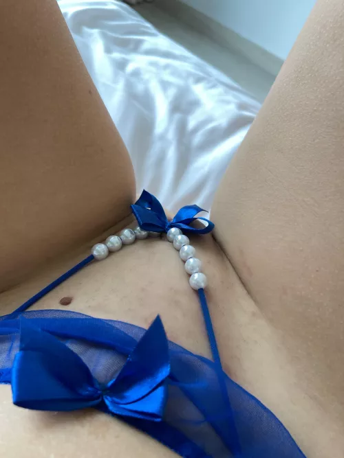 My present for you is my pussy [f]