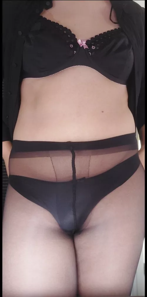 Pantyhoses are so hot🔥