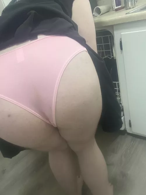 POV you watch me do the dishes
