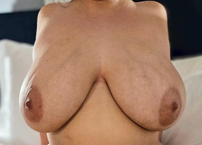 Saggy, veiny and full of milk