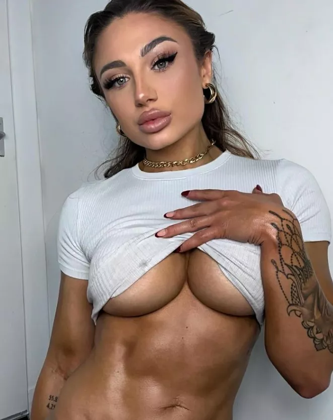 say ''yes'' if i can send u my nude version in dm