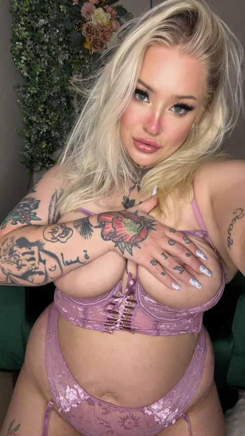 Sexy enough to attract your attention