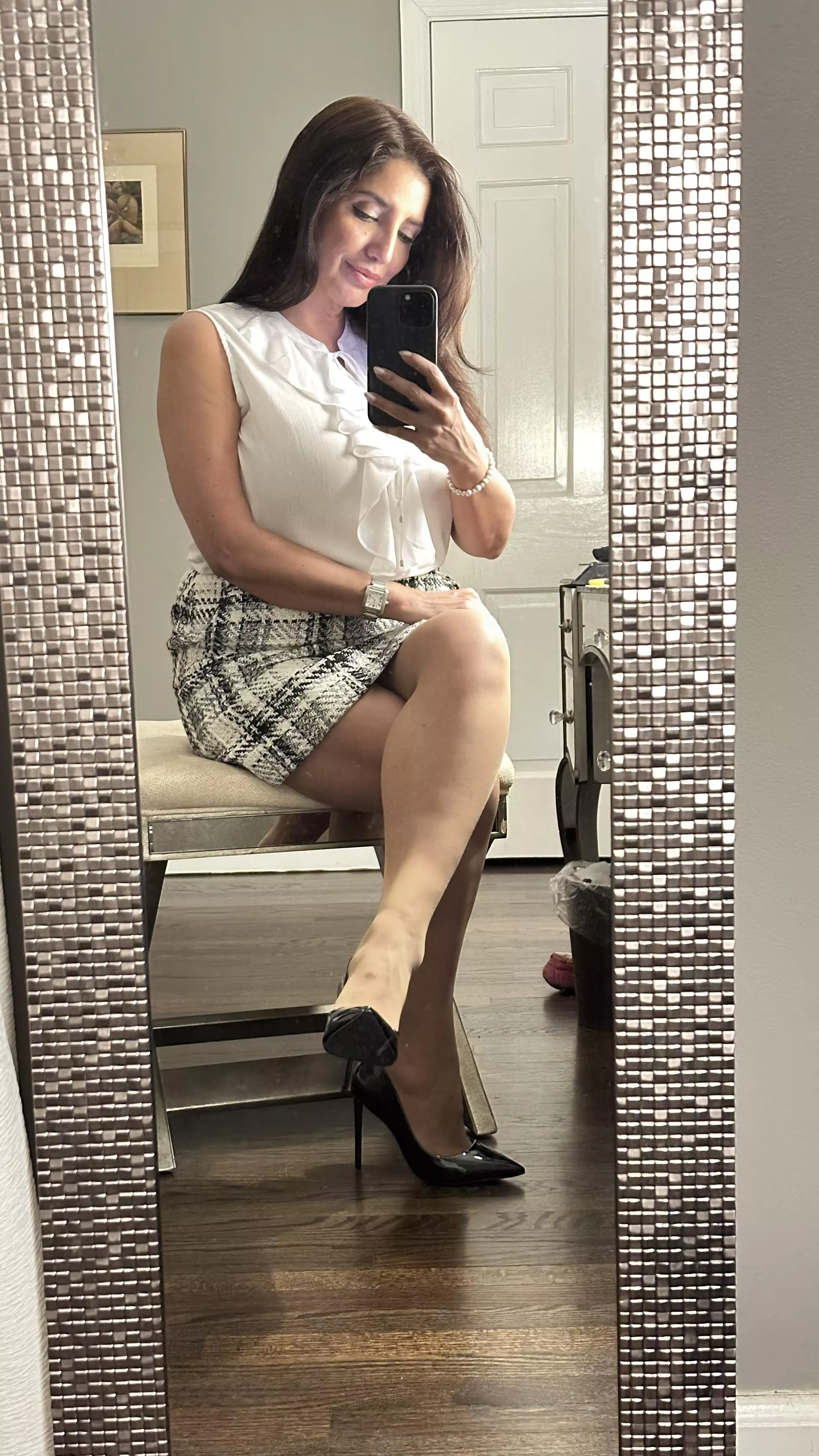Simple classy milf 