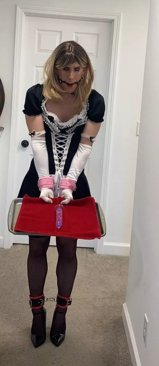 Since you all wanted to see more of my sissy Bree. Here you go! What do you think about her?? 