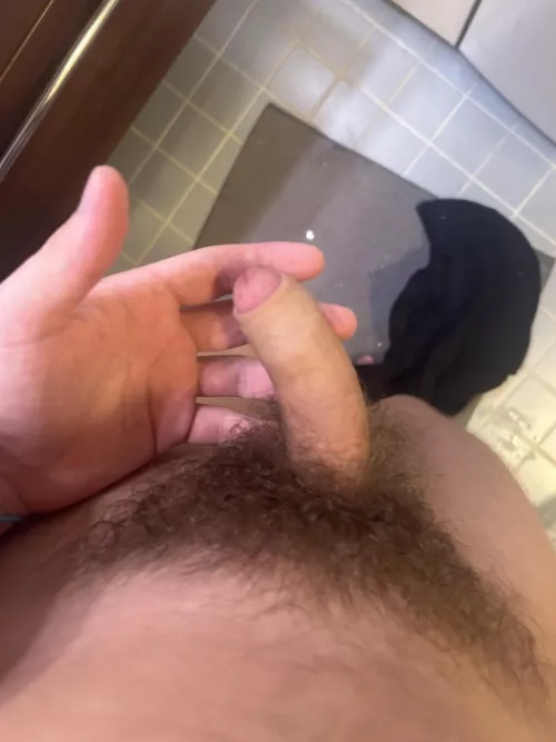 Some say I should shave but I have decided not to😎