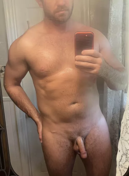 Thank you all those who reached out after my previous post. Actually made me feel like I’m somewhat appreciated..which isn’t my every day experience in my life outside of here. Here’s a steamy post shower image.✌🏻