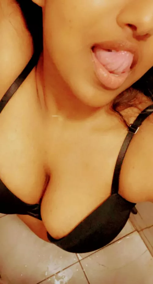 Tongue game is strong a[f]