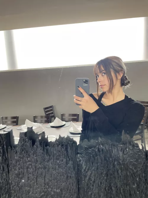 what trait in a woman tells you that she's elegant and classy, be honest