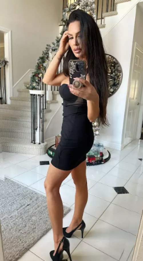 will you take me to dinner if I show up in this dress? ;) 41F