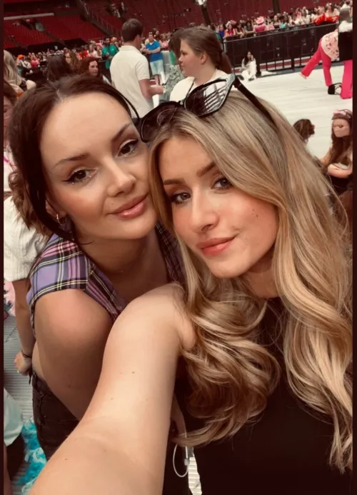 Would you cum in our hair? Who would you aim at?