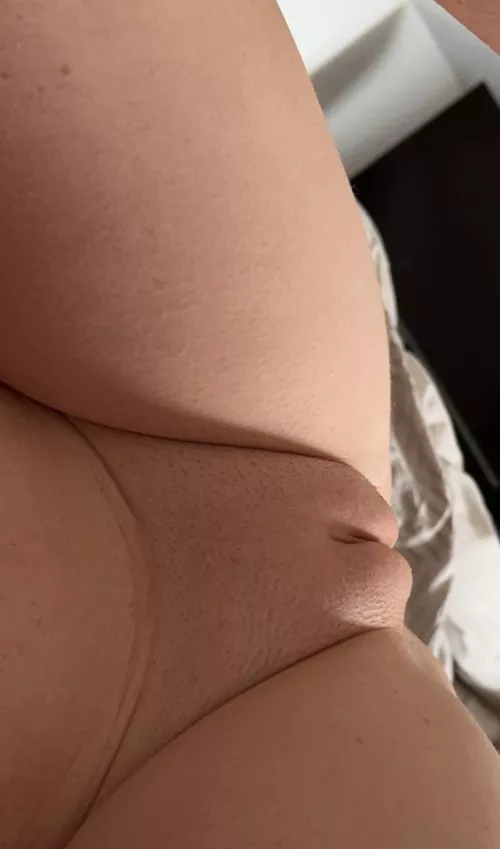 Are older men into 18yo girls like me?