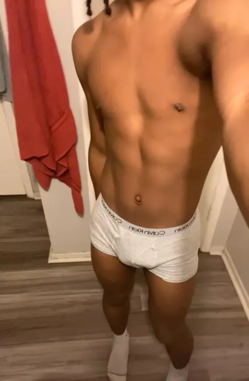 Are you going to cum on my stomach💦