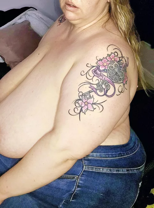 Big girls need love too 💕 