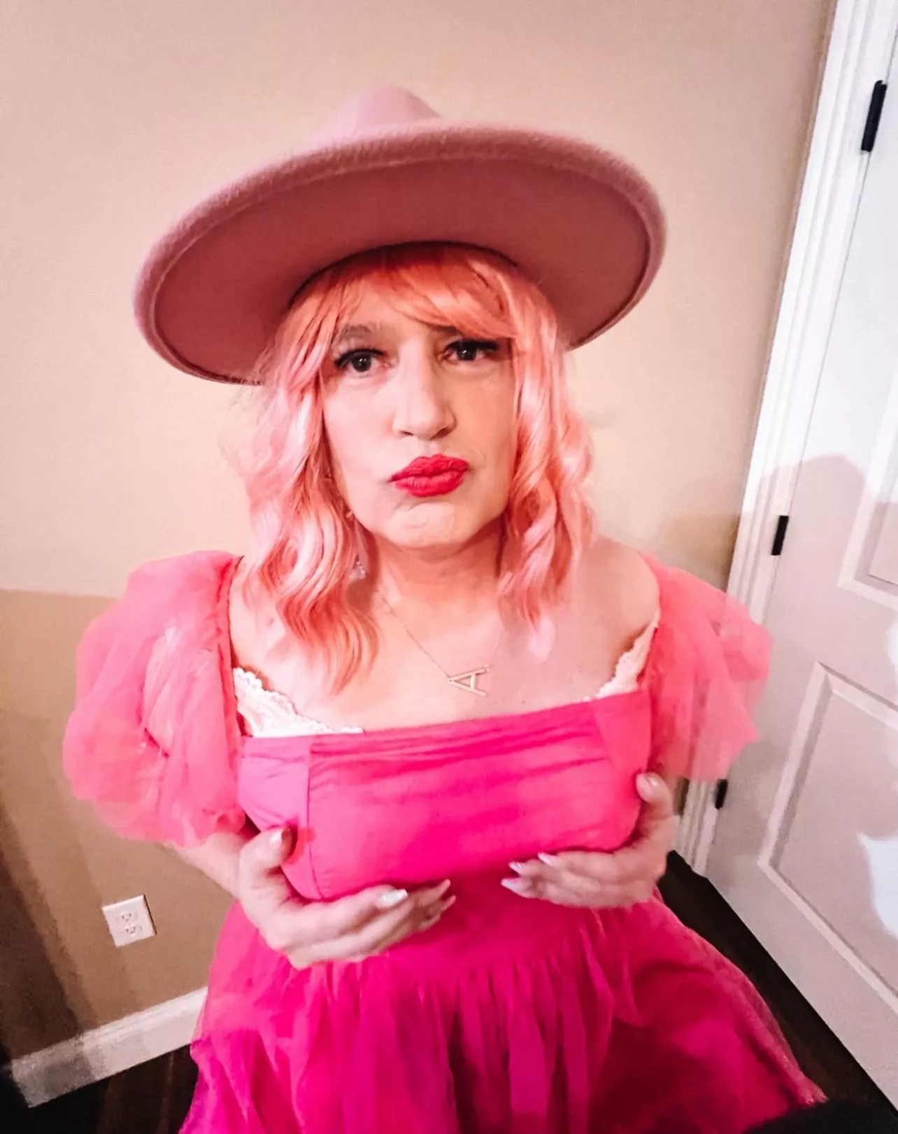 Blowing a kiss on a Saturday night !!