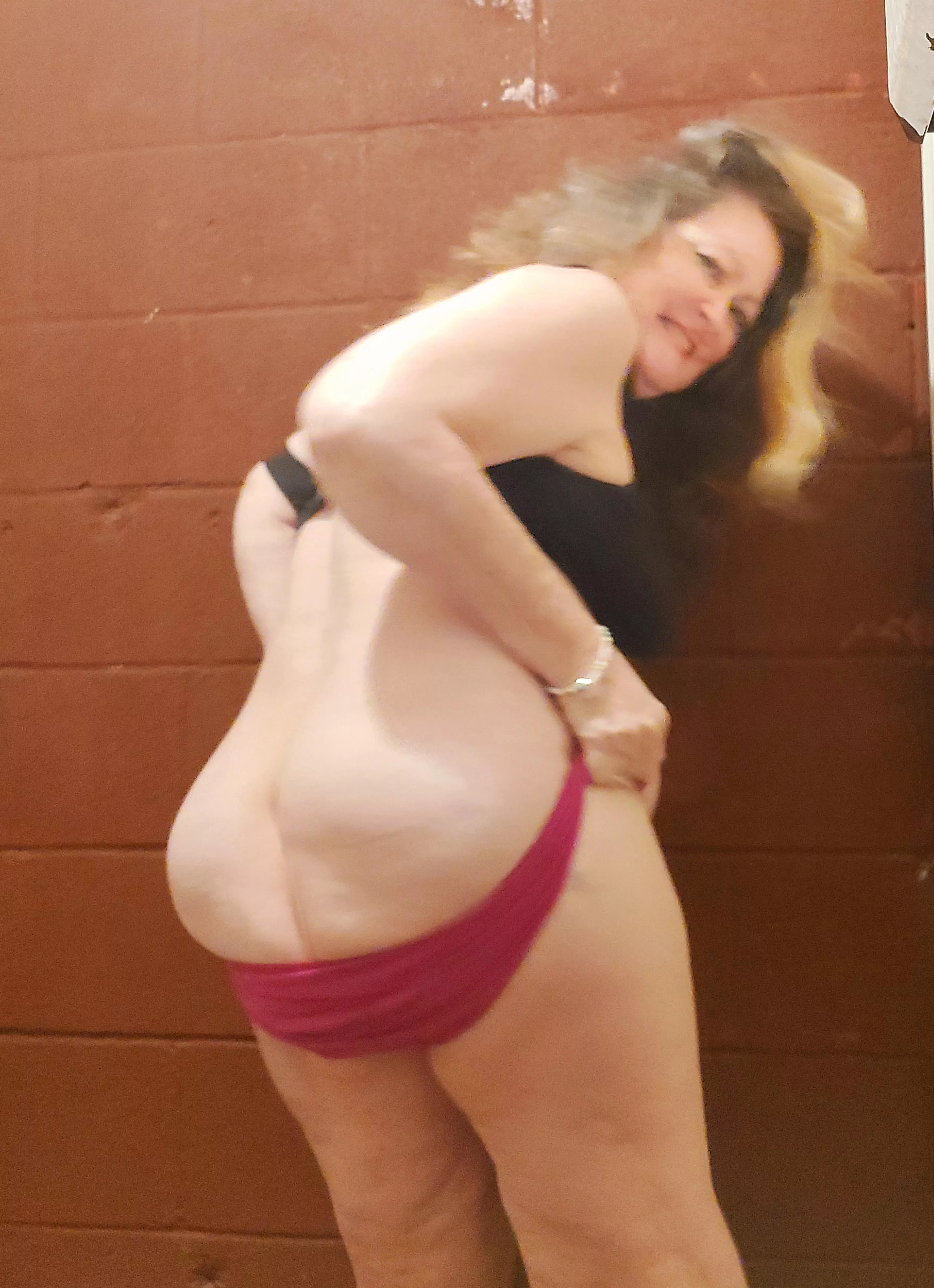 Come and see more of my ass and body