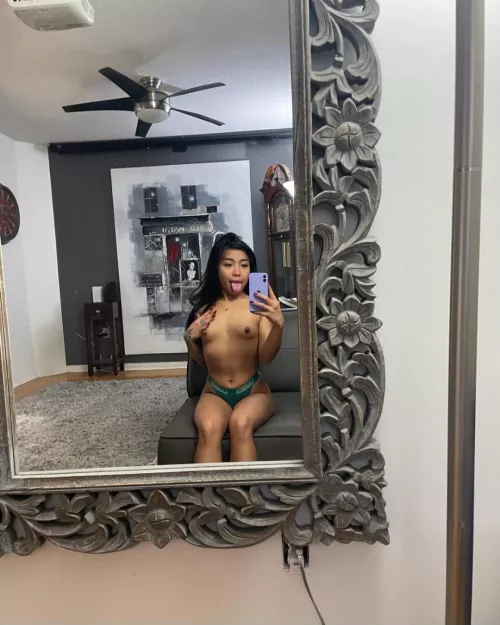 come suck on my pinay titties 