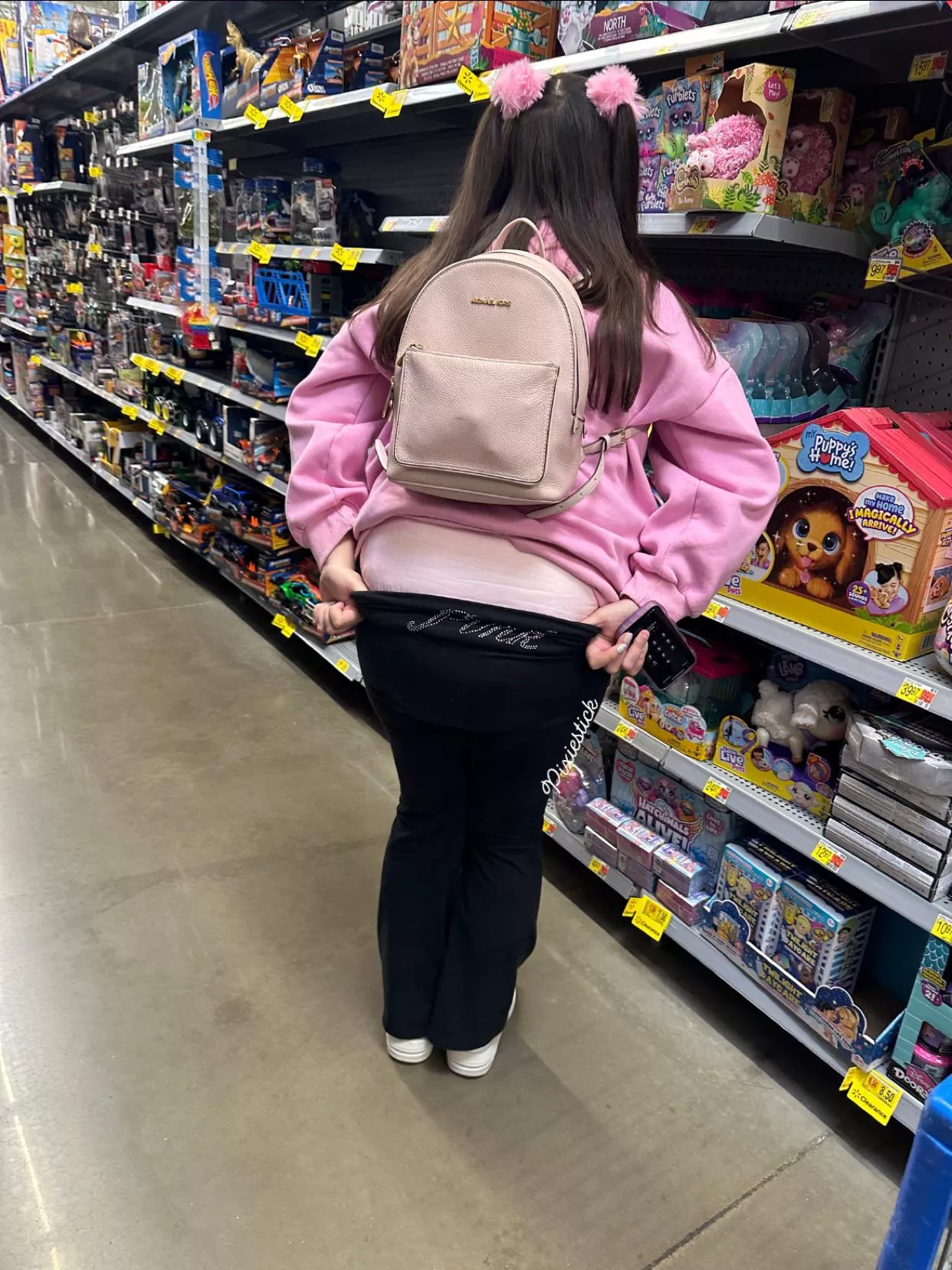 Diapers on the go are the way to go 💘