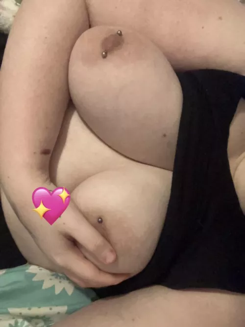 do girls like nipple piercings?