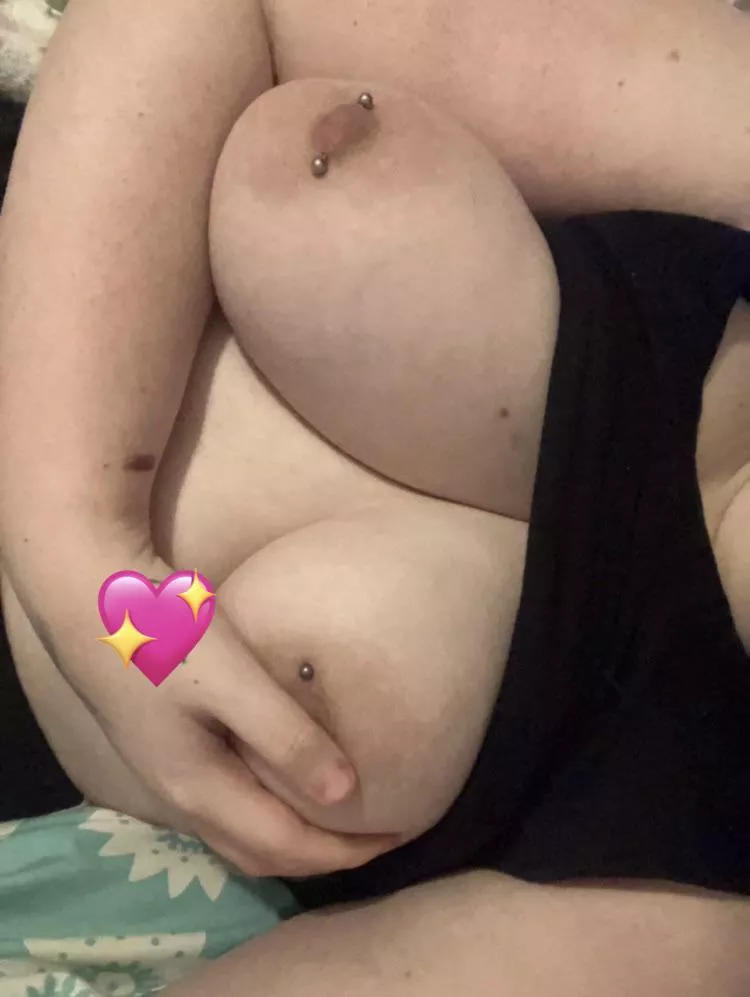 do girls like nipple piercings?