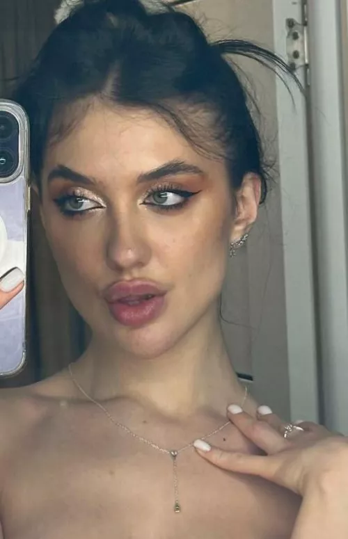 Do you like skin tight dresses?